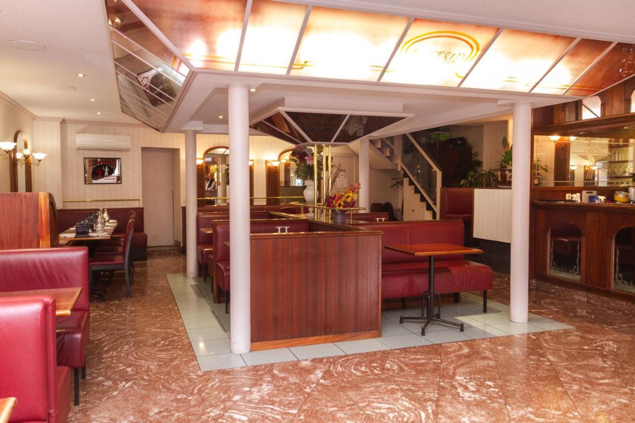 רויה Le Cesar Hotel מראה חיצוני תמונה