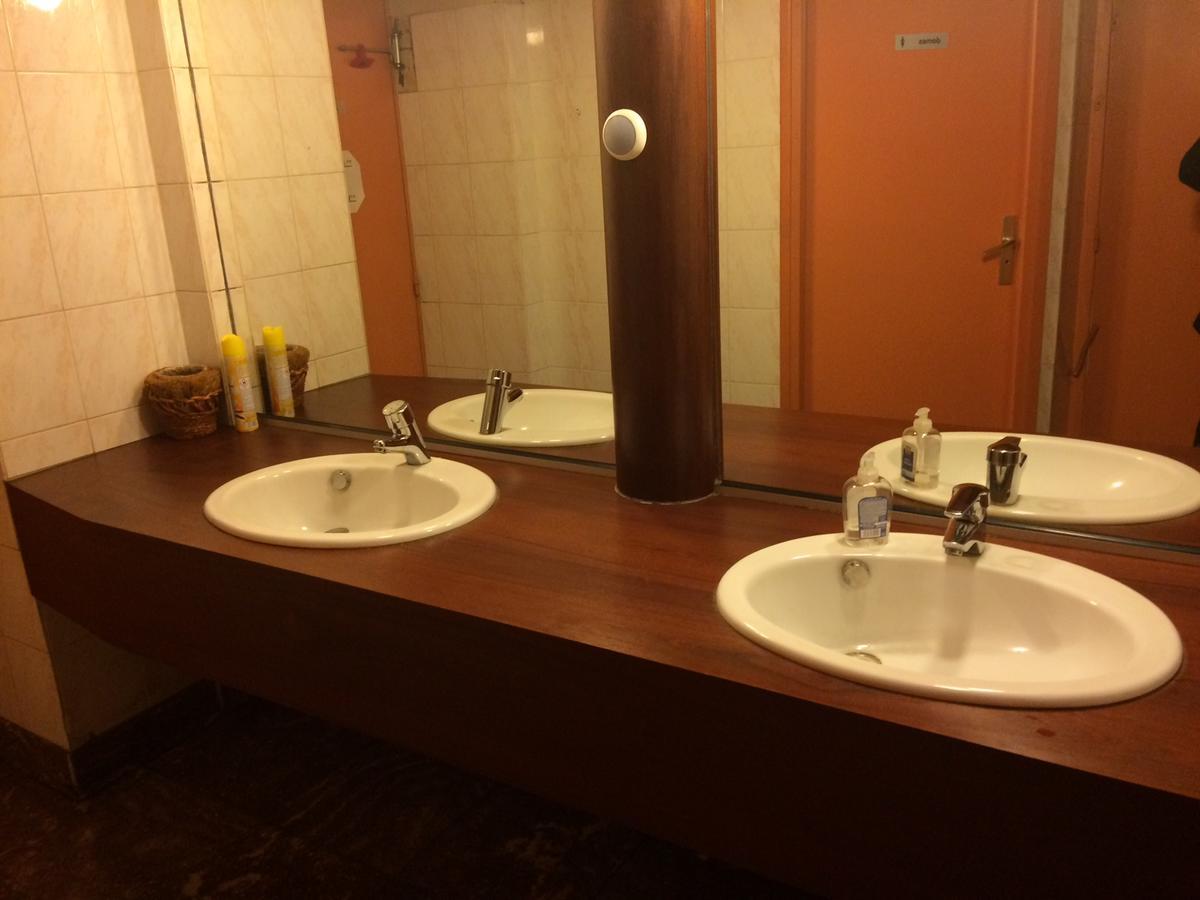 רויה Le Cesar Hotel מראה חיצוני תמונה