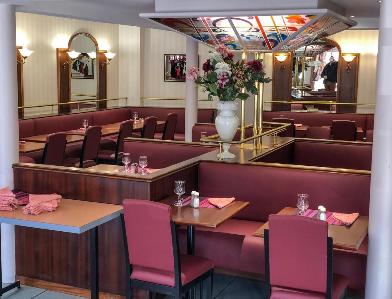 רויה Le Cesar Hotel מראה חיצוני תמונה